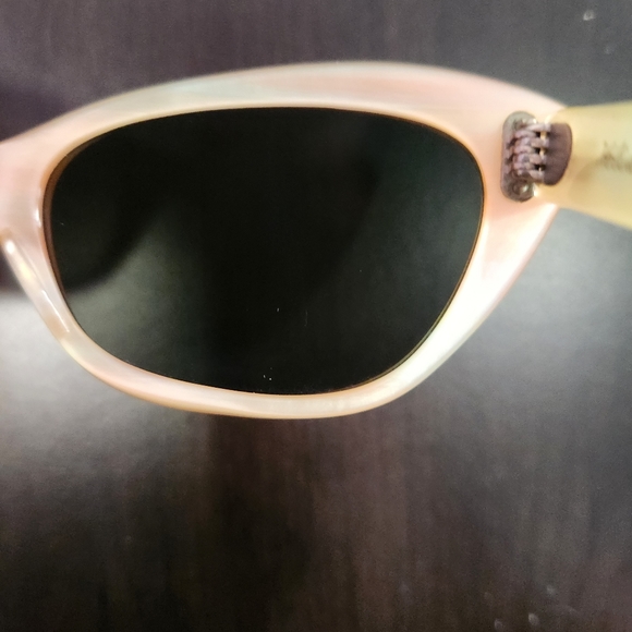 Vintage NOS Holiday 311 Cats Eye Sunglasses (with vintage case!) - Picture 14 of 14